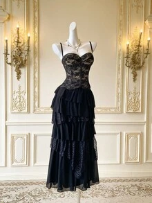 SHEIN MOD Lace Sexy Bustier Top With Fishbone Stitching And Spaghetti Straps, Fashion Outerwear - Black - View 4