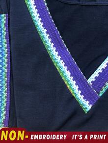 SHEIN 女士休闲 V 领短袖彩色图案印花拼布下摆和袖口复古风格大码 T 恤 - 藏蓝色 - 查看 6