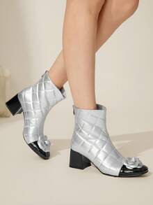CUCCOO CHICEST Novos Lançamentos Femininos de Outono/Inverno Floral 3D, Flor de Camelia, Bloco de Cor Bico Redondo Salto Quadrado Grosso Salto Médio Elegante, Doce, Romântico, Moda, Clássico, Confortável Retrô Preto, Prata, Bloco de Cor Couro Envernizado, Metalizado Imitação de Couro Sapatos Sociais, Botas de Tornozelo da Moda, Botas Cano Médio, Chá da Tarde, Encontro, Festa da Moda, Roupa de Trabalho, Elegante, Lolita, Halloween, Natal, Ação de Graças - Prata - Visão 3