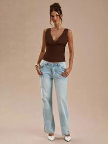 SHEIN BAE 纯色V领修身背心，适合度假、海滩、音乐节、早午餐、婚礼宾客、伴娘、春夏穿着，棕色上衣 - 咖啡棕 - 查看 5