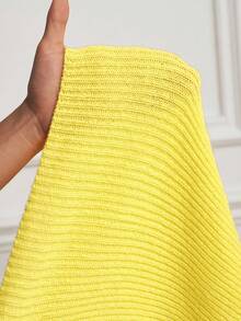 Slaydiva Veslaya 2025 新款学院风不对称开衩长袖圆领纯黄色套头毛衣，大码款式，适合秋冬季日常穿着、街头风、音乐节、派对、机场等场合。 - 黃色 - 查看 14