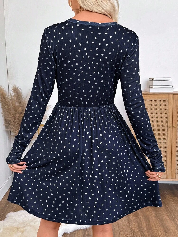 Women's Ditsy Floral Round Neck Long Sleeve Short Dress