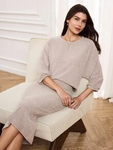 Miaspire Women's Bat Wing Crew Neck T-Shirt And Midi Pencil Skirt 2pcs Casual Outfit Set, Textured Fabric, Elegant For Work & Outings In Fall/Winter