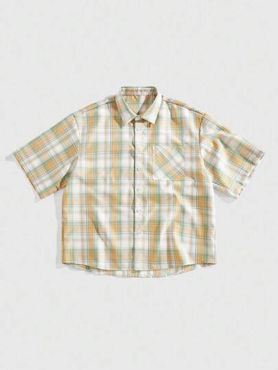 Street Life قميص كاجوال أكمام قصيرة بجيب وطباعة شعار مربعات للرجال في الصيف