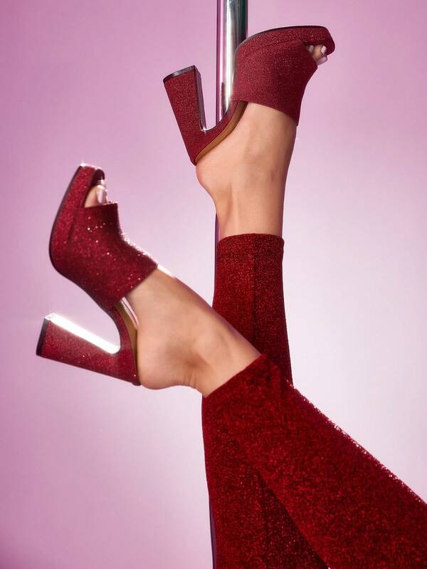 CUCCOO LuxiPop 女士方头厚底粗跟凉鞋，时尚简约高跟鞋，红色鞋子，适合万圣节、圣诞节、新年、约会之夜、秋季性感夜店风格