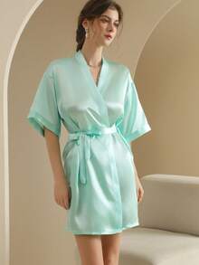 SHEIN 1PC Women's Solid Elegant Tie Belt Short Satin Silk Robe Soft Sleepwear For Bride Bridesmaid Homecoming Fall Winter Nightwear Loungewear Bathrobe Holiday Gift Valentine's Day - Green - View 3
