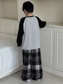 Dazy Kids Tween Boy Contrast Color Patchwork Cartoon Slogan Print Long Sleeve Top & Plaid Pants Pajama Set - Grey - View 2
