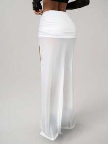 SHEIN ICON Falda sexy de vacaciones con decoración metálica, cintura fruncida y abertura alta de malla negra para mujer