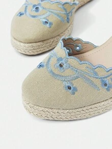 Styleloop 时尚百搭刺绣坡跟鞋，适合万圣节、圣诞节、派对、音乐节、秋季