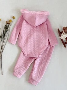 SHEIN Conjunto de mono con capucha de manga larga y pantalones de punto jacquard rosa otoñal para bebé niña, adecuado para el hogar, salidas y reuniones