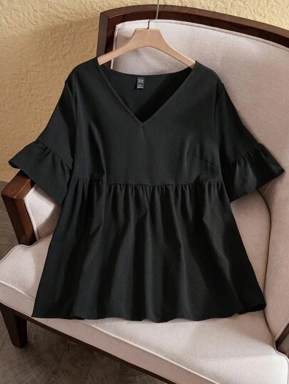 EMERY ROSE 大码夏季乡村纯色 V 领荷叶边下摆休闲衬衫，夏季