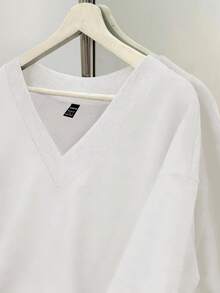 SHEIN EZwear 女士休闲超大V领宽松卫衣，白色，适合秋冬季 - 白色 - 查看 4