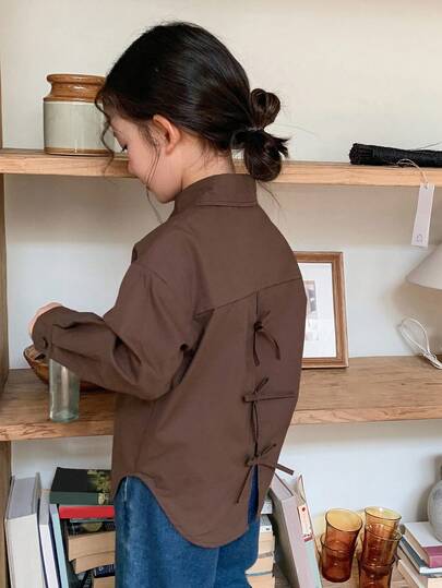 Dazy Kids Kleine Mädchen Lässig Stil Bluse, offenes Rückendesign mit süßer Schleife, geeignet für den täglichen Gebrauch, einfach und modisch