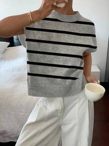 SHEIN Frenchy 大码女式休闲简约黑灰条纹圆领针织毛衣、套头衫，秋冬 - 灰色 - 查看 1