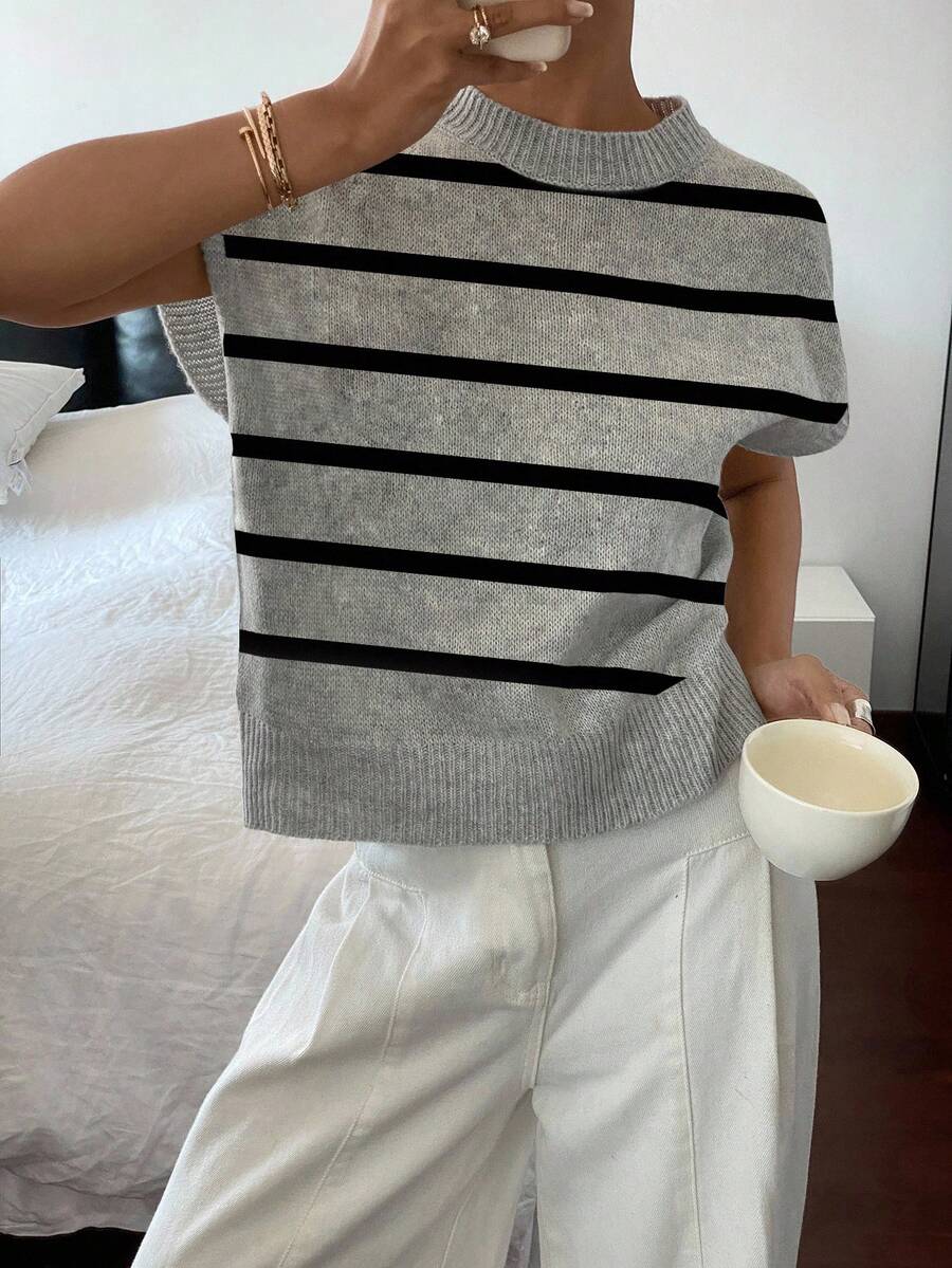 SHEIN Frenchy 大码女式休闲简约黑灰条纹圆领针织毛衣、套头衫,秋冬 - 灰色 - 查看 1