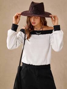 Wildy Fall Country Chic Tops Winter Clothes  Bohemia Women's Fashion Versatile Contrast Color Splicing Off Shoulder Sweatshirt Off The Shoulder Top Off The Shoulder Sweater Off The Shoulder Blouse Off Shoulder Long Sleeve Off The Shoulder Long Sleeve Off Shoulder Blouse Casual Outfits Spring PreFall Sweater Chic Autumn Off The Shoulder Tops Elegant Women's Tops Chic Autumn Office Business Casual Woman Going Out Tops For Women Halloween