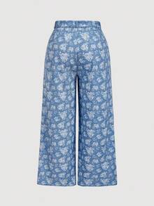 SHEIN MOD Plus Size Women Floral Print Loose Straight Leg Pants Floral Print Jeans. Wide Leg Jeans Pants For Autumn/Winter Flower Pants.Palace Print Straight Pants, Casual Date Wear, Sister Party Wear, Spring And Autumn Wear