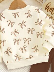 SHEIN 2 件套年轻女孩奶油黄和咖啡棕色可爱迷你豹纹蝴蝶结图案圆领长袖运动衫和紧身裤，秋冬装，轻松舒适，秋季多层穿着，时尚休闲装，儿童图案服装，返校，秋季服装，返校节