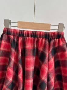 Playful Pals 2 件套年轻女孩运动衫 + 格子不对称下摆裙套装，圆领长袖套头衫，蝴蝶结和字母印花，松紧腰迷你裙，休闲装，时尚可爱，适合日常穿着，秋季新品 - 彩色 - 查看 3