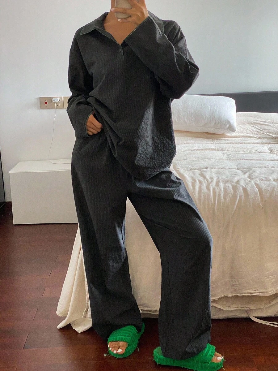 Livesso 极简条纹半扣荷叶边家居服套装，舒适保暖，秋冬睡衣 - 黑色 - 查看 1