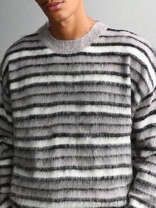 SUMWON Flauschiger gestreifter Strickpullover, gemütlicher Winter-Pullover mit weicher Textur, Rundhalsausschnitt, Langarm, lässige warme Loungewear Strickware - Verschiedenfarbig - Übersicht 3