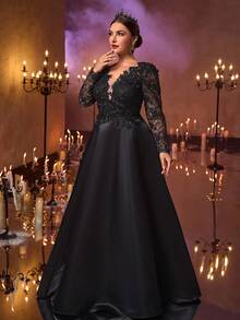 Glamrae Vestido de novia gótico negro extra largo de satén con decoración de encaje transparente, manga larga, elegante y de lujo, talla grande, silueta de línea A, adecuado para boda, festival, fiesta, baile de graduación, vestido de noche (muchas decoraciones), Día de San Valentín - Negro - Ver 3