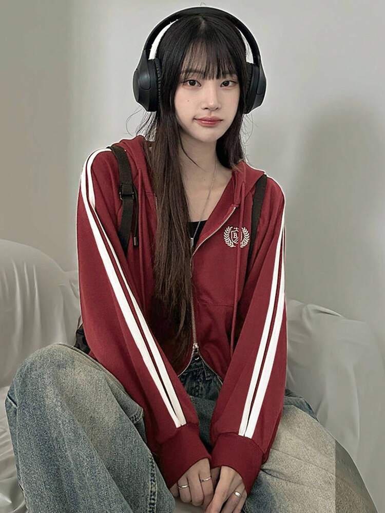 DAZY 女士宽松休闲印花连帽运动衫，学院风拉链夹克 - 酒紅色 - 查看 7
