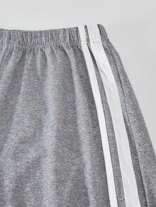 SHEIN Explorewe Streecool 儿童休闲学院风两件套，秋季，少女拼色拼布印花T恤搭配撞色条纹运动裤套装，适合日常、通勤、休闲、度假、姐妹街拍 - 深灰色 - 查看 7