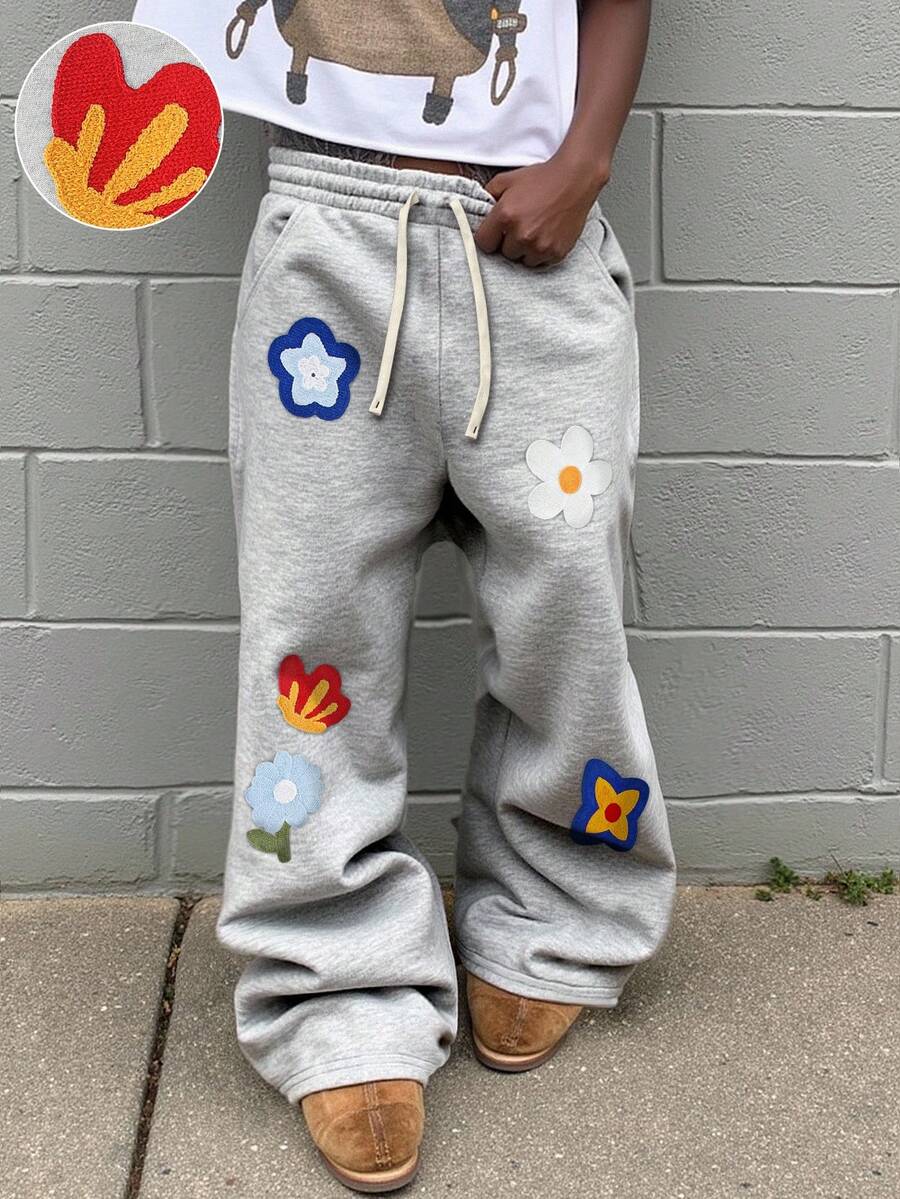 Manfinity EMRG Men's Floral Embroidery Drawstring Waist Flare Sweatpants Flower Sweatpants Patched Sweatpants Graphic Sweatpants Summer Sweatpants