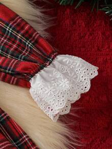 圣诞节 2 件套女婴甜美蝴蝶结毛绒背心 + 格子荷叶边连衣裙（含袜子）套装，时尚服装 - 紅色 - 查看 6