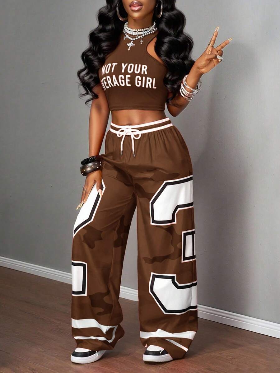 Slaydiva 2025新款夏季休闲截图性感运动风球服圆领工字背心口号Logo白色字母印花截角红色背心+阔腿裤长裤23号红色迷彩条纹印花梭织裤女士两件套套装-B - 棕色 - 查看 1