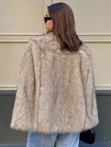 DAZY 女士无袖人造毛皮斗篷外套，秋冬女式外套 - 杏色 - 查看 2