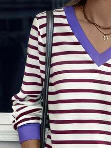 EMERY ROSE Women's Fashionable Striped Colorblock Print V-Neck Casual Pullover Sweatshirt - Multicolor - View 4