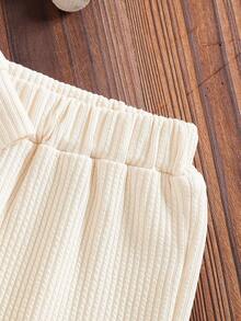 SHEIN Vintaside Kids 2 件套女婴服装，简约设计，别致衣领，春季，5-12 个月 - 卡其色 - 查看 4