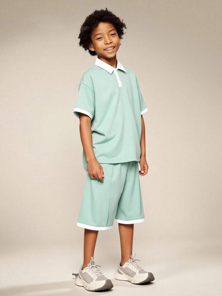 SHEIN Explorewe 2 件套男童超大绿色 Polo 衫,领口和下摆撞色,百搭夏季服装,搭配短裤,适合度假、上学、旅行、街头、嘻哈、音乐节等场合,秋冬 - 彩色 - 查看 1