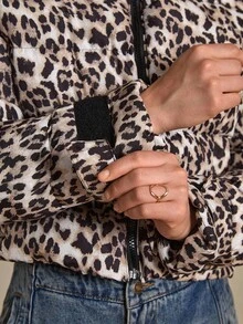 Bóhologie All Over Leopard Printed, Zip Up, Crop Winter Coat - Multicolor - View 4