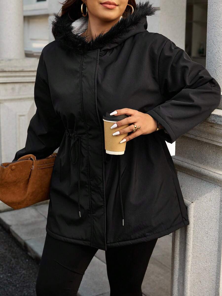 SHEIN Essnce Chaqueta de invierno con capucha de piel sintética, de talla grande para mujer, de unicolor, de manga larga, con cordón en la cintura y parches, de uso casual