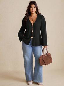 Elaquor 秋冬加大码仿珍珠纽扣深 V 领喇叭袖针织外套曲线开衫 - 黑色 - 查看 4