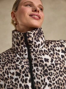 Bóhologie All Over Leopard Printed, Zip Up, Crop Winter Coat - Multicolor - View 5