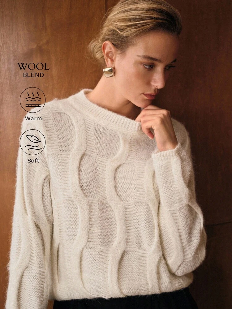 Maglione oversize in maglia lavorata a trama solida con spalle a caduta