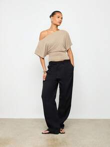 AiiRZ Áo thun hở vai tay Dolman bất đối xứng, ôm eo, nhún hai bên, phong cách tối giản, rộng rãi, thời trang mùa hè - Màu nâu  Mocha - Xem 3