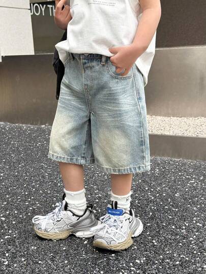 SHEIN Quần short dài Bermuda denim màu xanh dương dáng rộng, phong cách đường phố Hàn Quốc thời trang cho bé trai, kiểu dáng vintage với họa tiết râu mèo, đa năng và thoải mái cho mùa thu, trang phục đường phố cho bé trai, chuẩn bị cho năm học mới.