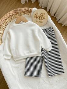 SHEIN 2 件女婴休闲条纹长袖卫衣和裤子套装，秋冬 - 白色 - 查看 2