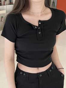 DAZY 女式短款紧身纯色T恤夏季，女式短款上衣