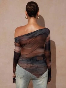 MaterniChic 孕妇斜肩长袖荷叶边下摆T恤