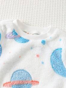 Cozy Pixies 2 piezas/Set Sudadera de felpa gruesa con estampado de planetas y pantalones de cintura elástica para niño pequeño, 2 piezas/Set Pijama de suéter de cuello redondo de punto suave forrado de felpa y pantalones, estilo básico clásico y cómodo adecuado para el hogar, uso diario, festivales, Halloween, Navidad, adecuado para invierno, otoño, Navidad