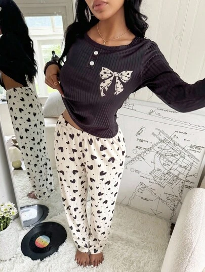 SHEIN 蝴蝶结爱心罗纹圆领长袖上衣和裤子休闲女式睡衣套装，秋冬服装