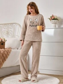 EURMUSE Embroidery Detail Pfleece Spfty Pajama For Winter - Beige - View 3