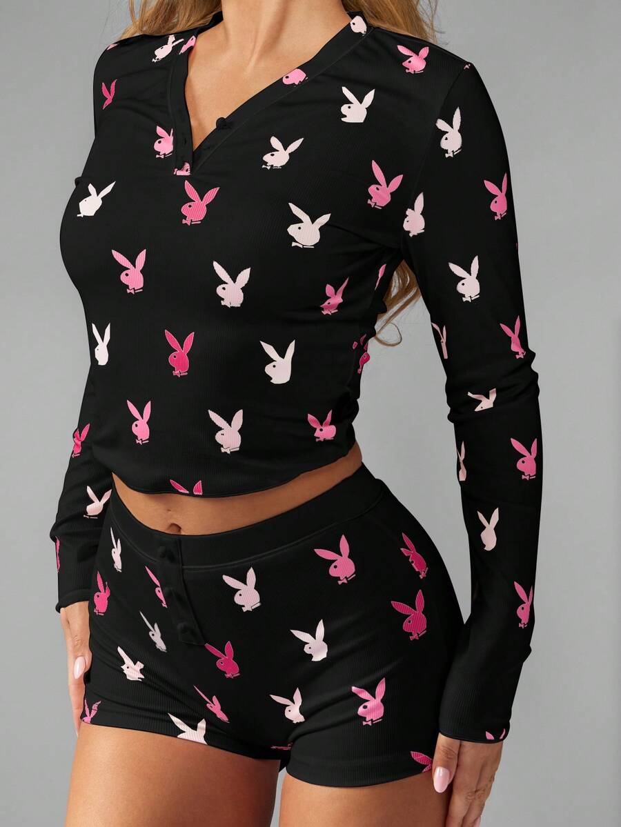 Missguided x Playboy 圣诞长袖纽扣露脐上衣和短裤，兔子印花 - 彩色 - 查看 1