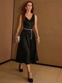 MOTF PREMIUM Robe élégante mi-longue à col en V, jacquard pailleté